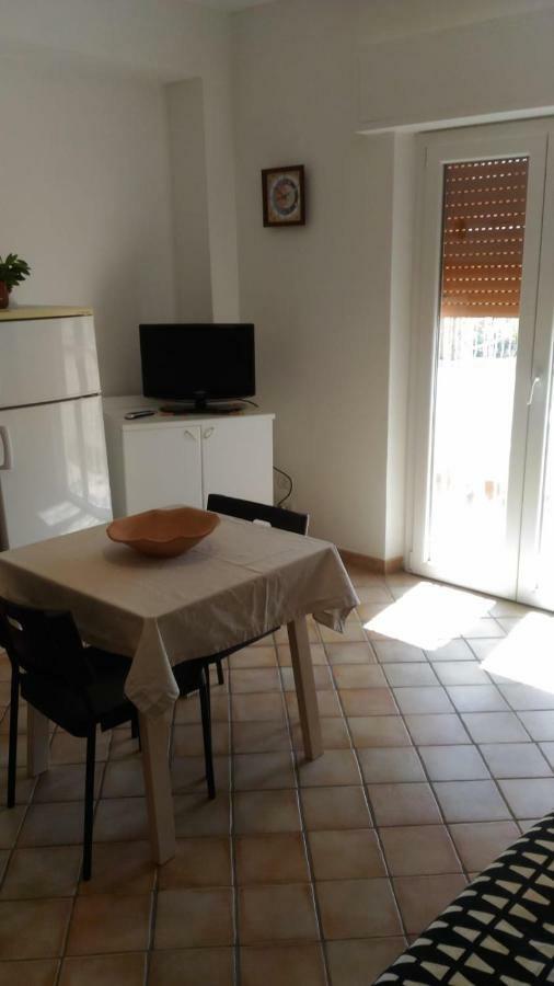 בית הארחה אלקאמו 	Casa Il Gelsomino מראה חיצוני תמונה